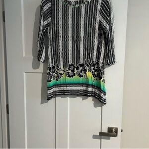 Chic Floral Women's Tunic - Black, White, Green